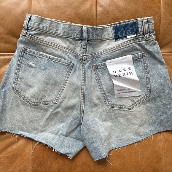 Women’s distressed faded blue jean shorts. NEW with tags. NEVER been worn. - Picture 6 of 7